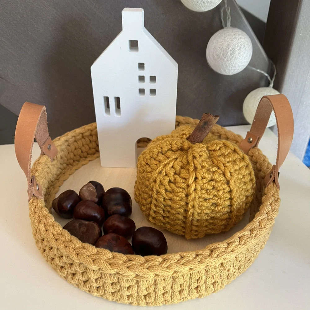 Podnos - kulatý (různé barvy)